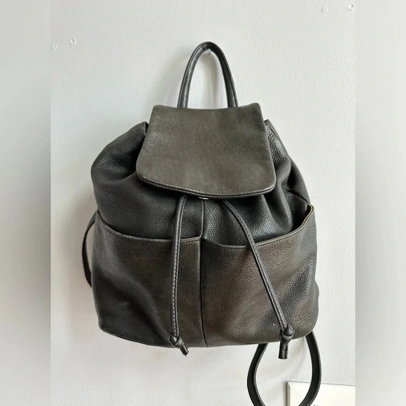 Tignanello leather backpack - Picture 1 of 14